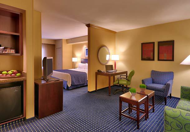 Springhill Suites By Marriott Cedar Stadt Zimmer foto